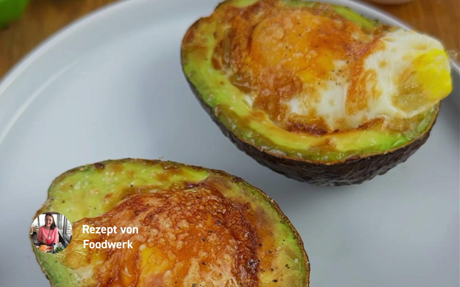 Avocado mit Ei