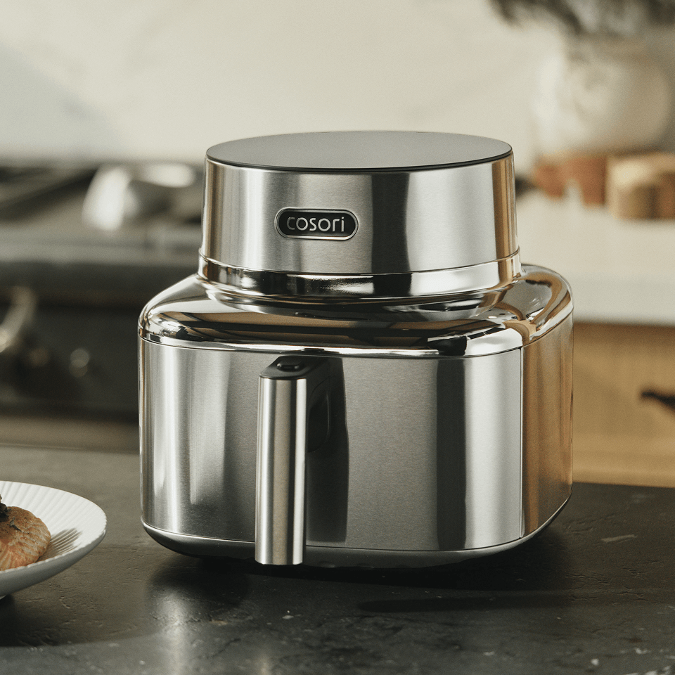 Modernes Edelstahl-Design der COSORI Iconic Single Heißluftfritteuse in der Küche