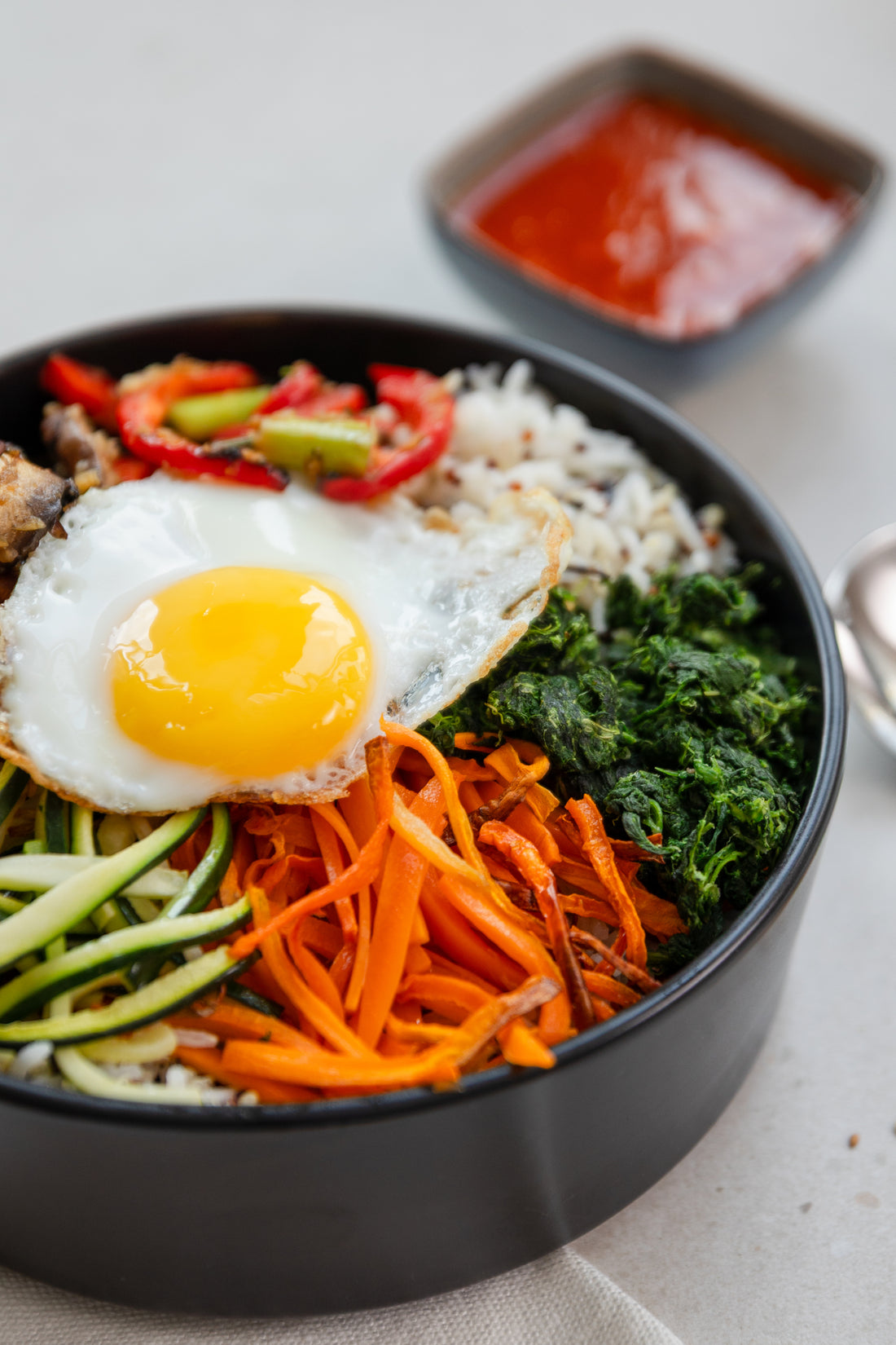 Bibimbap mit gemischtem Getreide